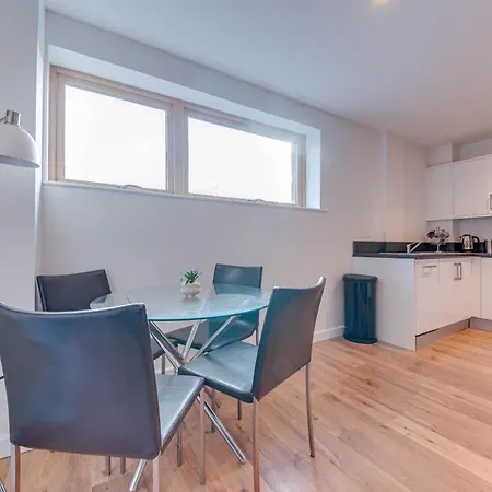 Apartmán Elegant Shire House